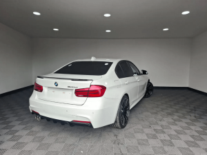 2016 BMW 320d M Sport Manual - photo 4