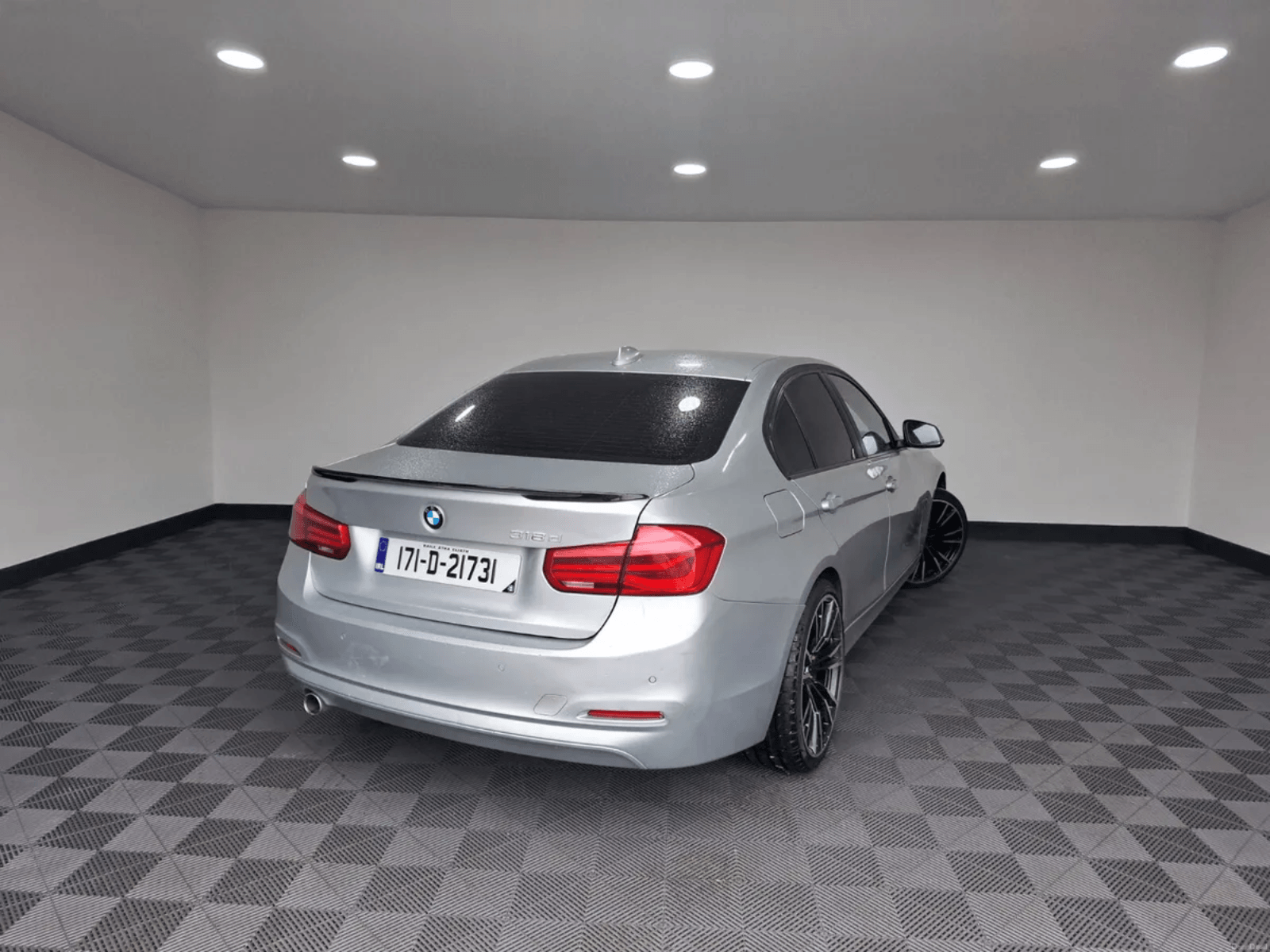 2017 BMW 318d SE Automatic