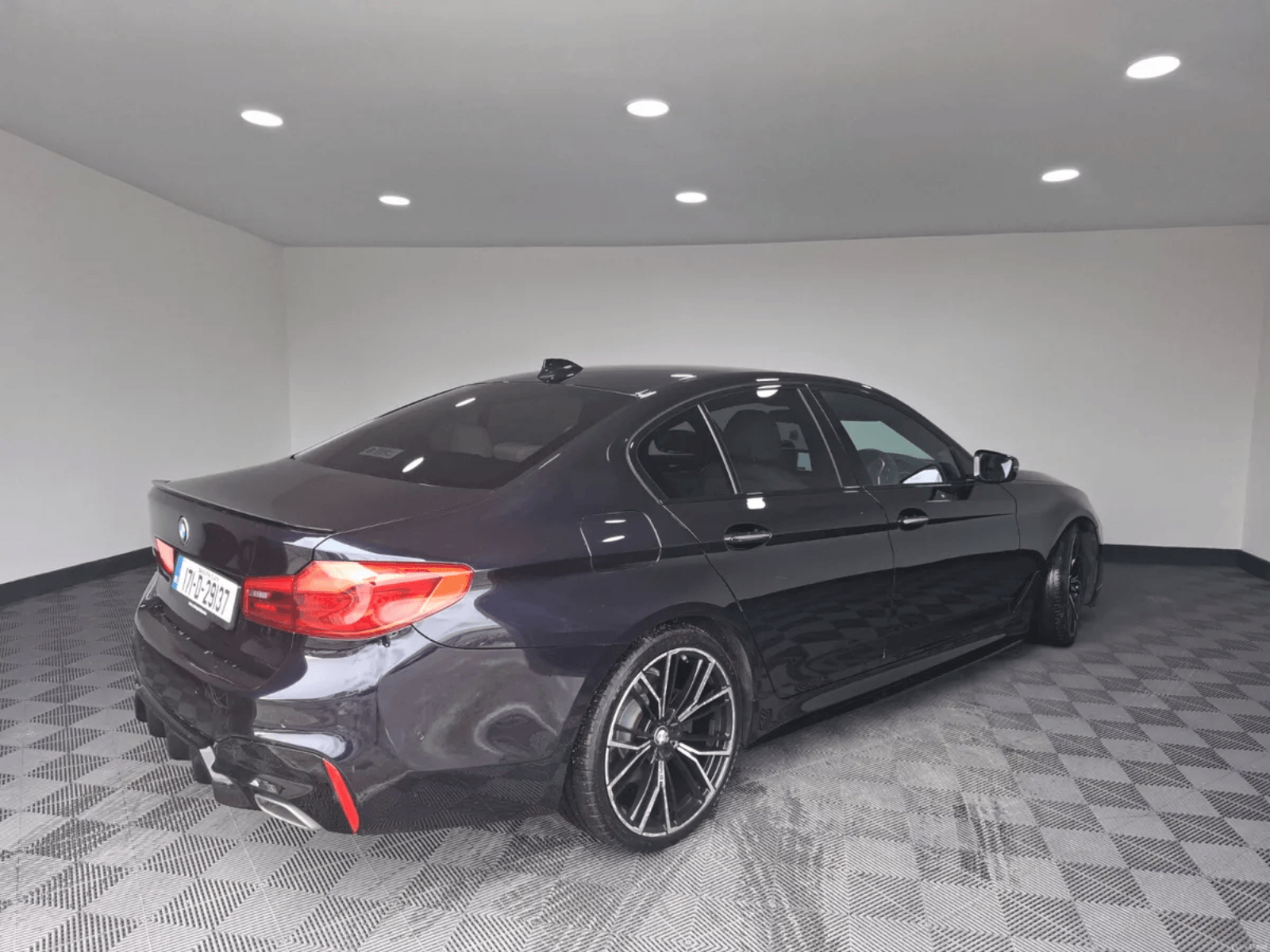 2017 BMW 520d M Sport Automatic (G30)