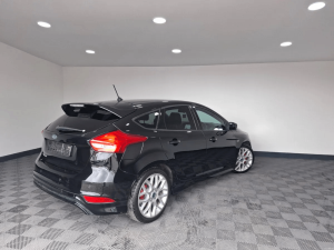 2017 Ford Focus ST-Line - photo 4